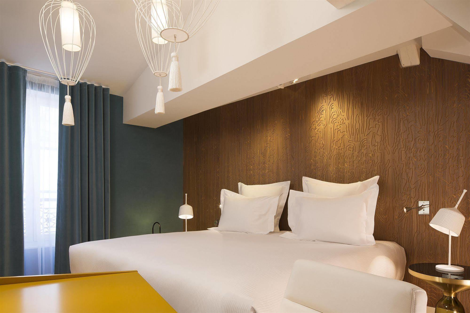 Dupond-smith 5* Parijs